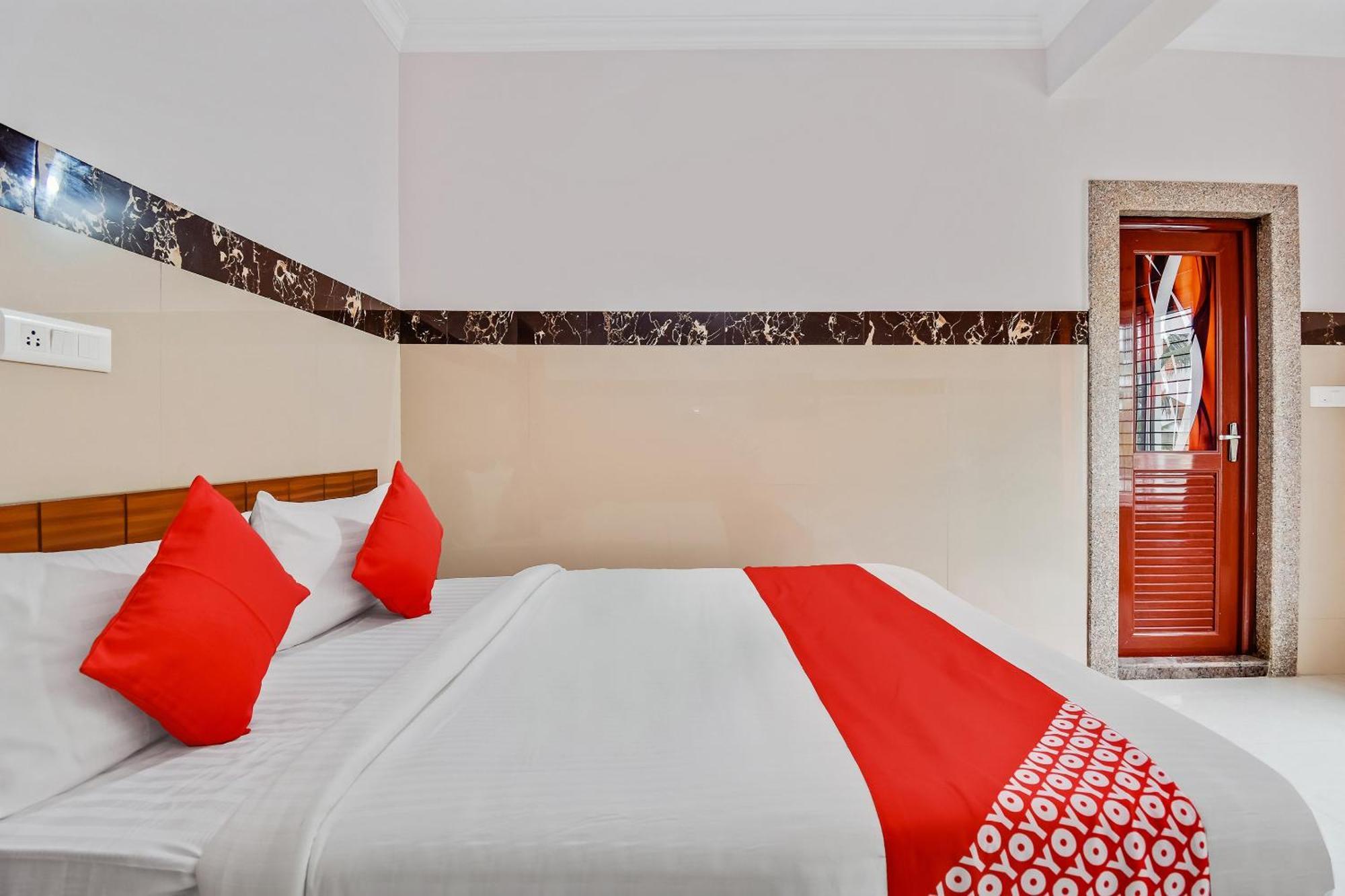 Hotel O Sri Sai Guru Comforts Yelahanka Екстериор снимка
