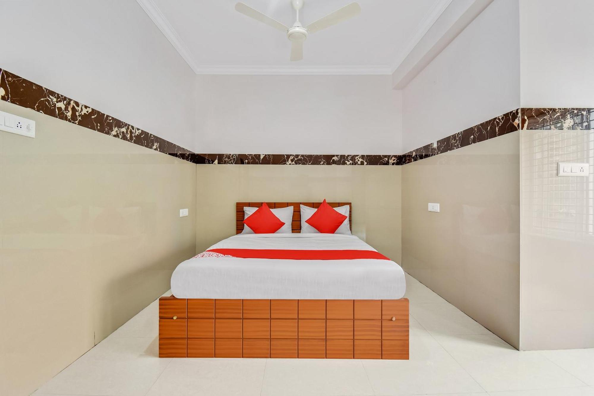 Hotel O Sri Sai Guru Comforts Yelahanka Екстериор снимка